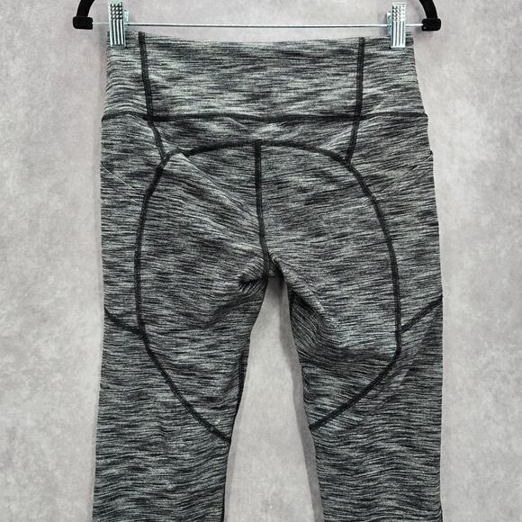 Victoria's Secrets Sport Gray Stripe Leggings Crop Capri Active Stretch M Medium - Picture 5 of 7